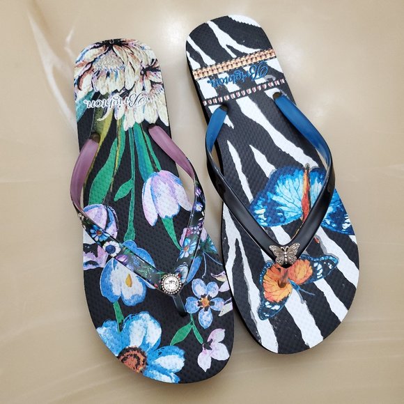 Brighton Black Floral Noir Jardin Mismatched Flip Flops - Size 10 - Picture 3 of 12